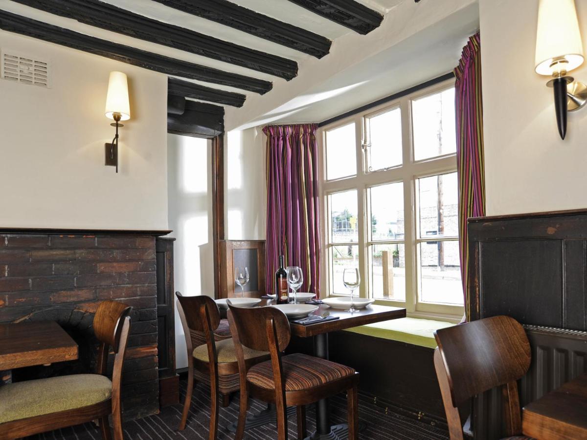 The Red Lion Hotel Whittlesford Eksteriør billede
